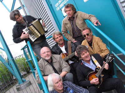 Das Foto zeigt die Musikgruppe Bläck Fööss