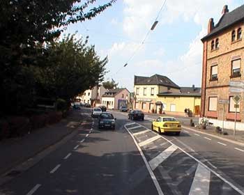Die Frankfurter Straße im Stadtteil Deichhaus