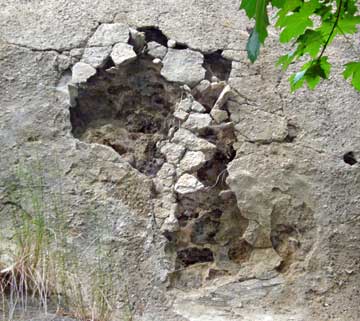 Schäden an der Stützmauer der Abtei Michaelsberg