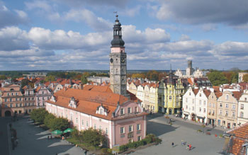 Das Bild zeigt das Rathaus in Bunzlau