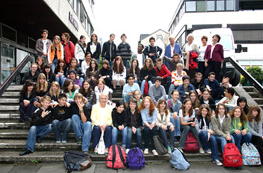 Das Bild zeigt die Schüler aus Nogent sur Marne