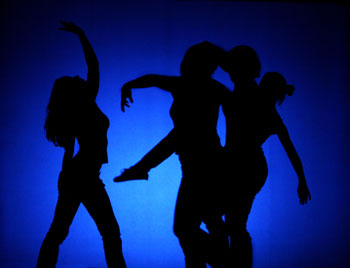 Das Bild zeigt die Tänzer