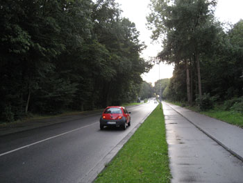 Das Bild zeigt die Hauptstraße in Kaldauen 