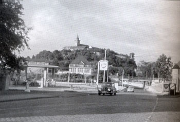 Das Bild zeigt die Tankstelle an der Bonner Straße