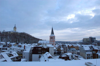 Schneepracht auf Siegburgs Dächern