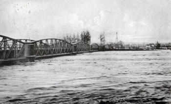 Siegbrücke während der Februar-Flut