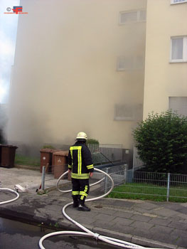 Löscharbeiten der Feuerwehr in der Haydnstraße